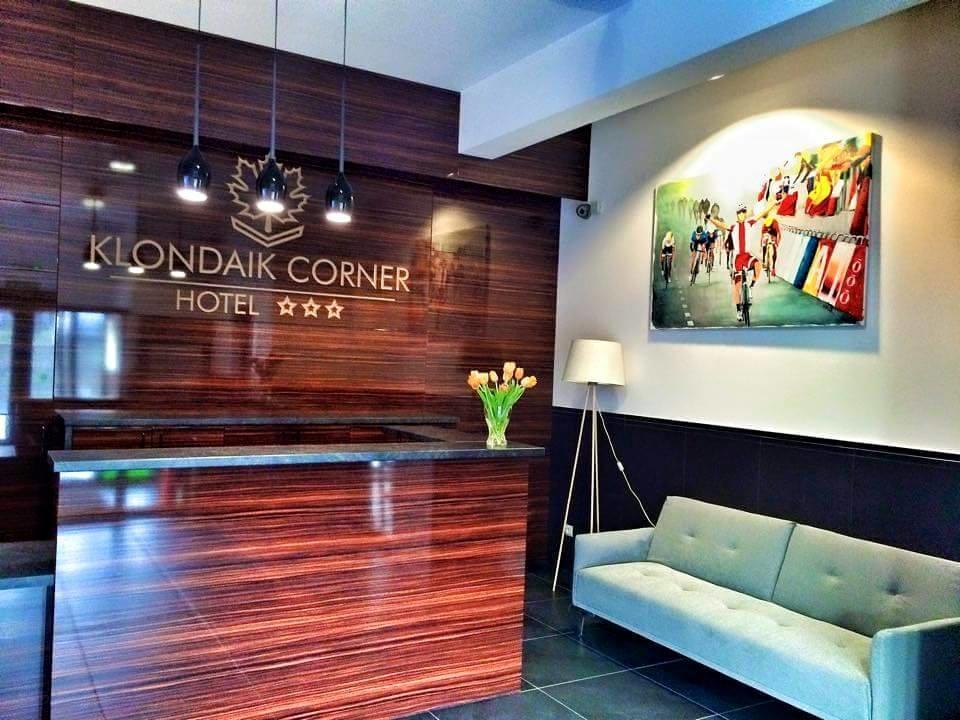 Hotel Klondaik Corner Warka Luaran gambar