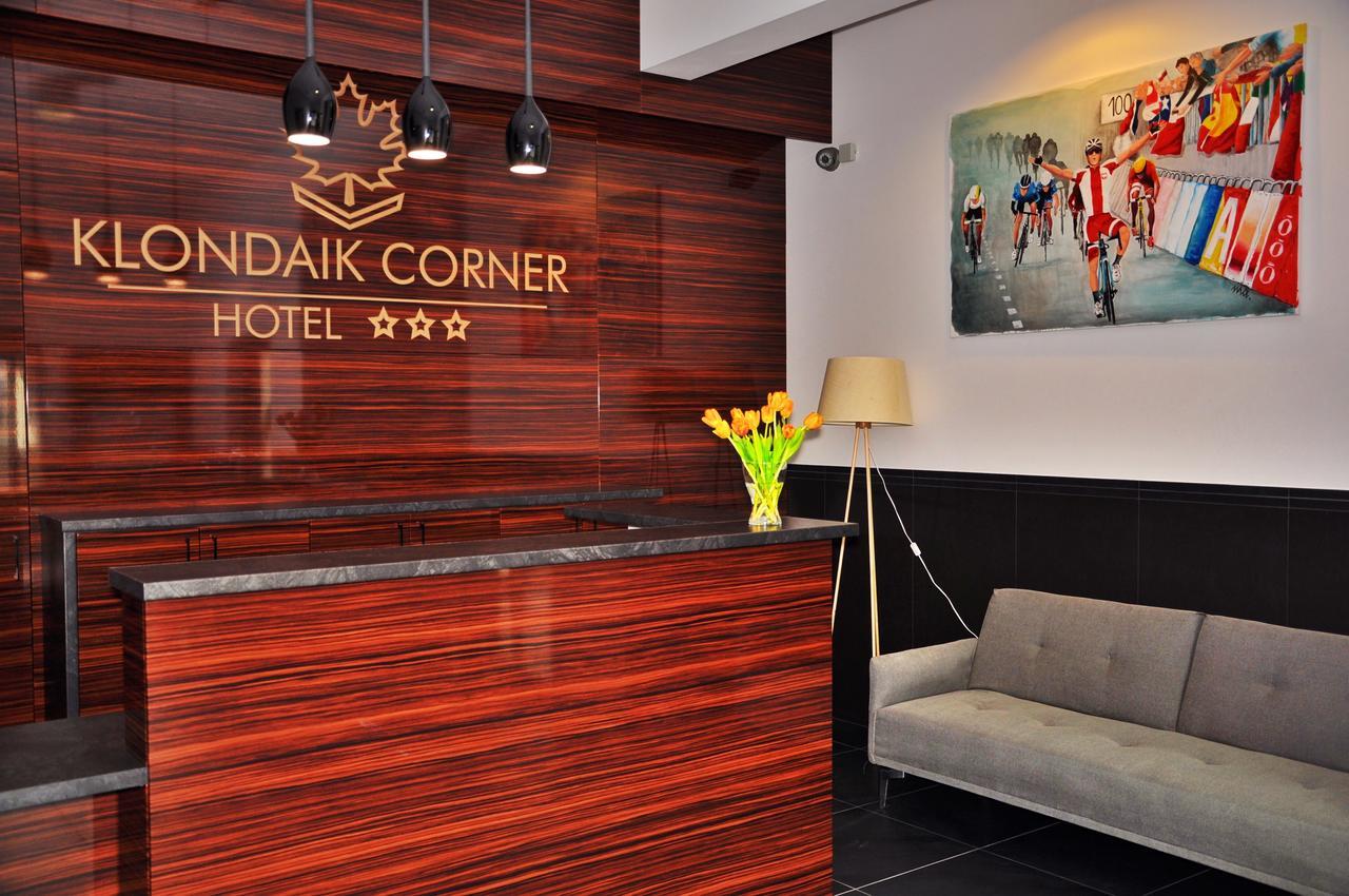 Hotel Klondaik Corner Warka Luaran gambar